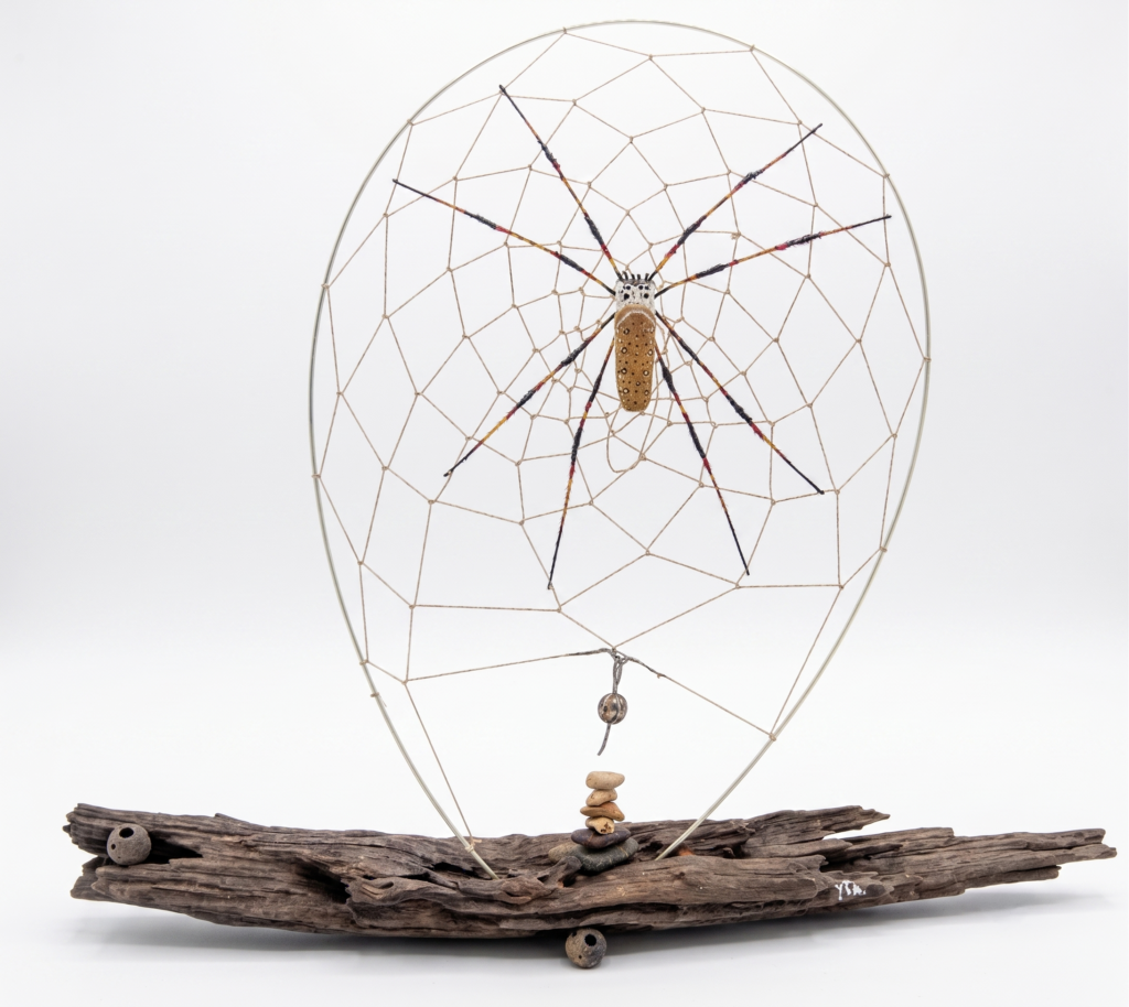Escultura - Aranha Dourada - Joelson - Yta